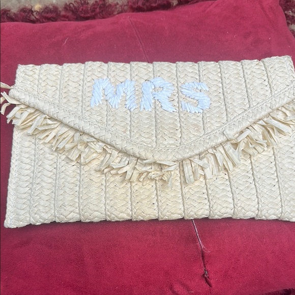 BTB Los Angeles The Mrs Straw Clutch Wallet - Picture 2 of 6